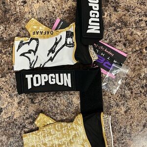 TGLC UNIFORM BOXING GLOVES